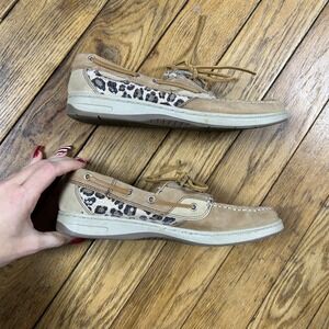 Maui Island Women's Tan Leopard Print Boat‎ Shoes Size 8.5
